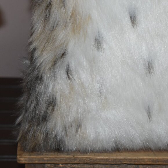 Small 12x12 Animal Faux Fur Throw Pillow Home Decor - Picture 7 of 8